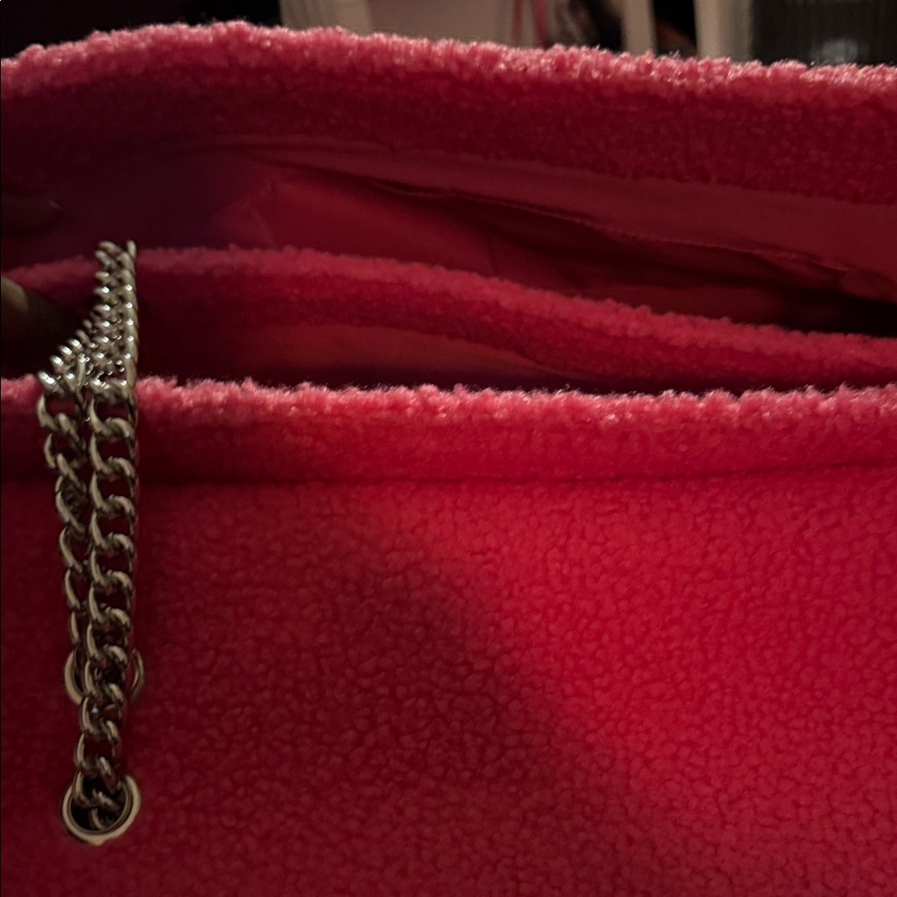 Elegant Pink Textured Shoulder Bag - Picture 4 of 4